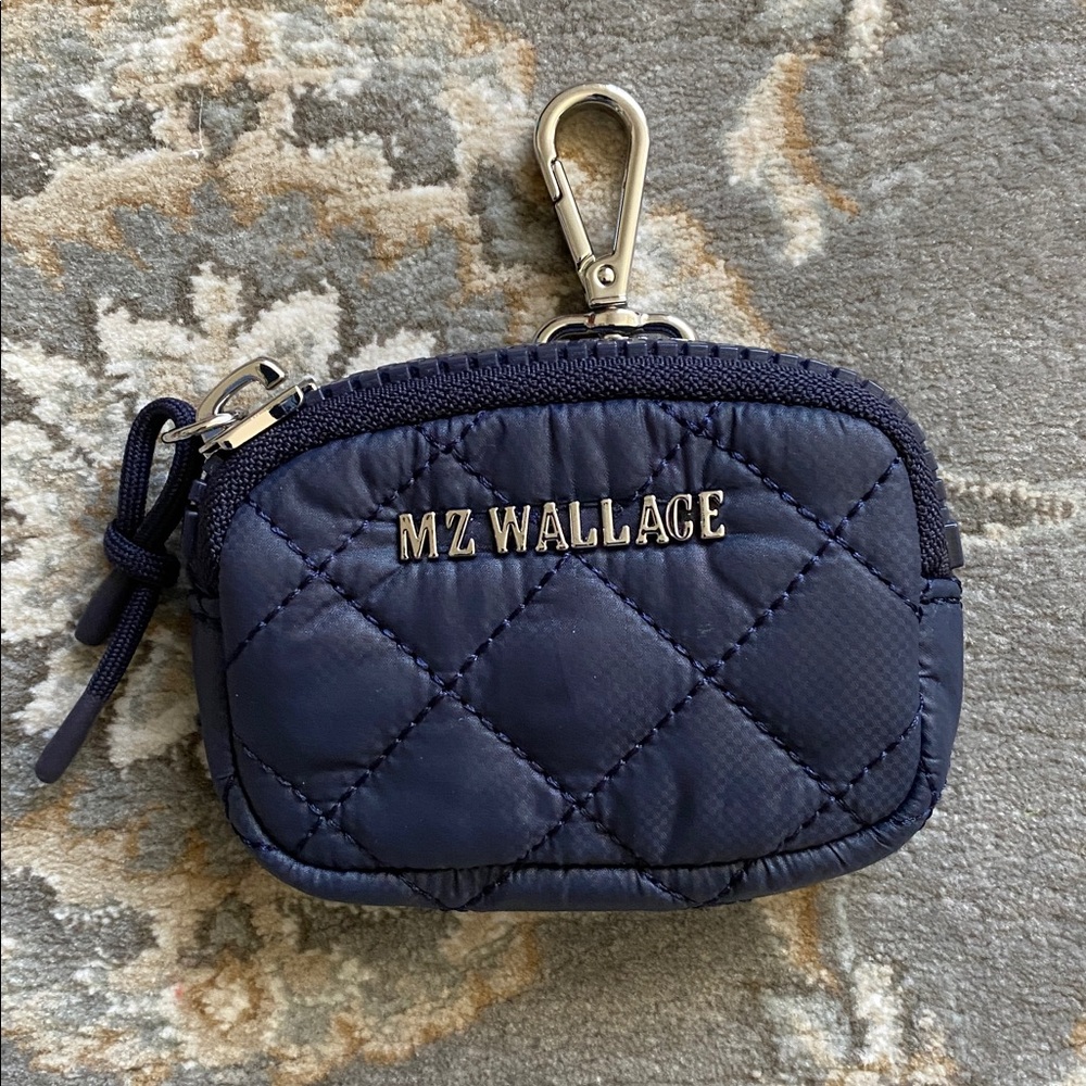 NWOT MZ Wallace Medium Metro Link Pouch MZ Wallace Pouch Navy